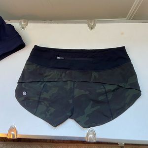 Adorable lulu camo shorts